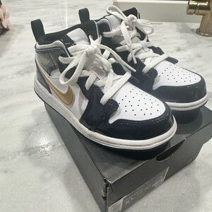Jordan 1s Low Nike Kids Sneakers - Black, White, Gold